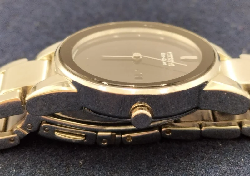 CITIZEN Solar-Armbanduhr J015-S086922