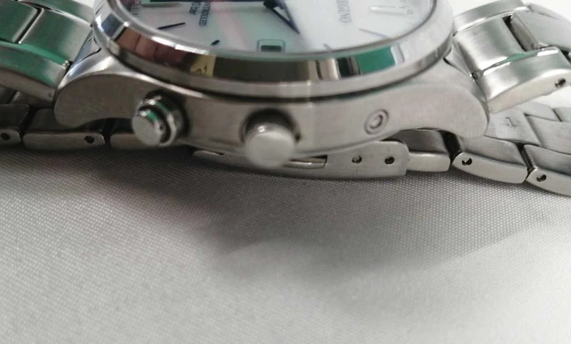 CITIZEN Solar-Armbanduhr H416-R009729
