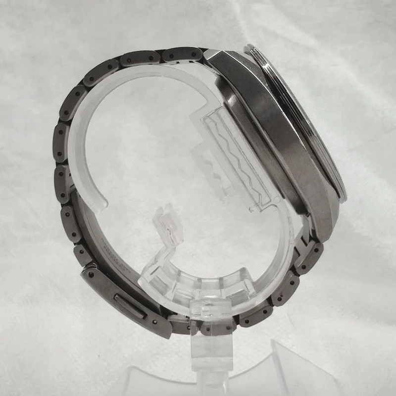 CITIZEN Solar-Funkarmbanduhr F150-T025811