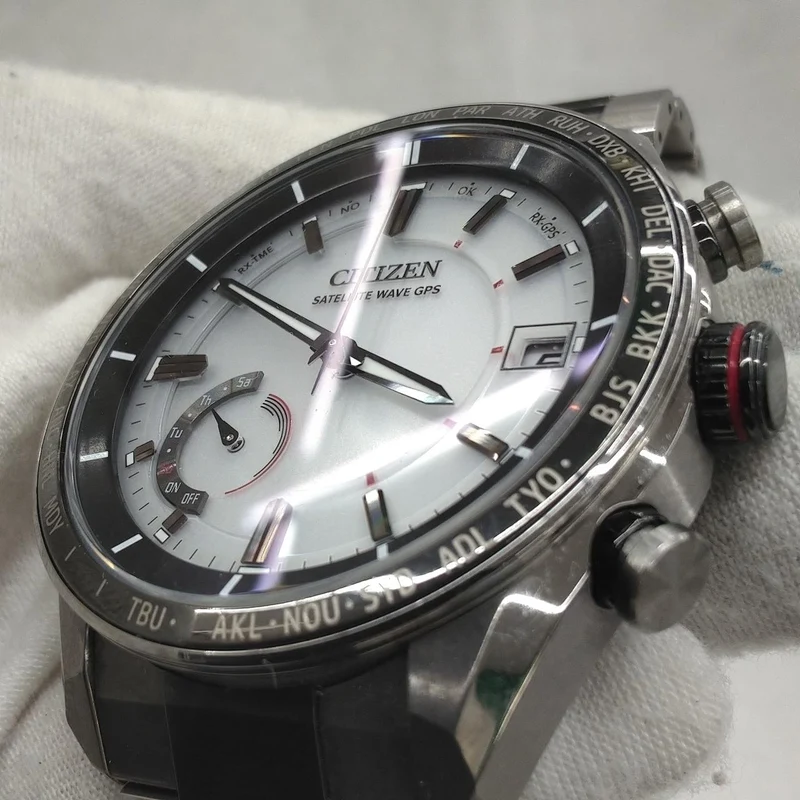CITIZEN Solar-Funkarmbanduhr F150-T025811