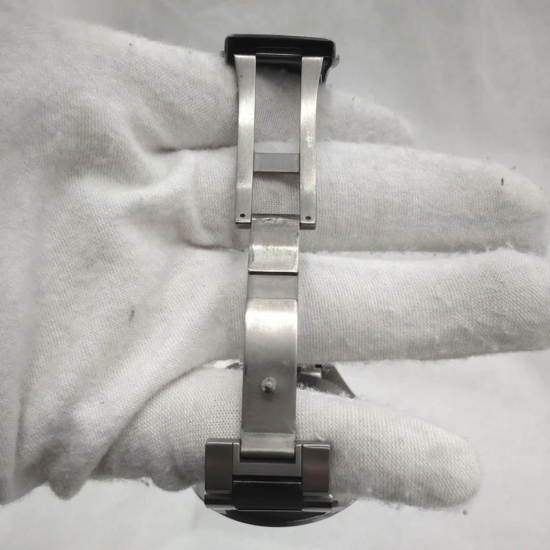 CITIZEN Solar-Funkarmbanduhr F150-T025811