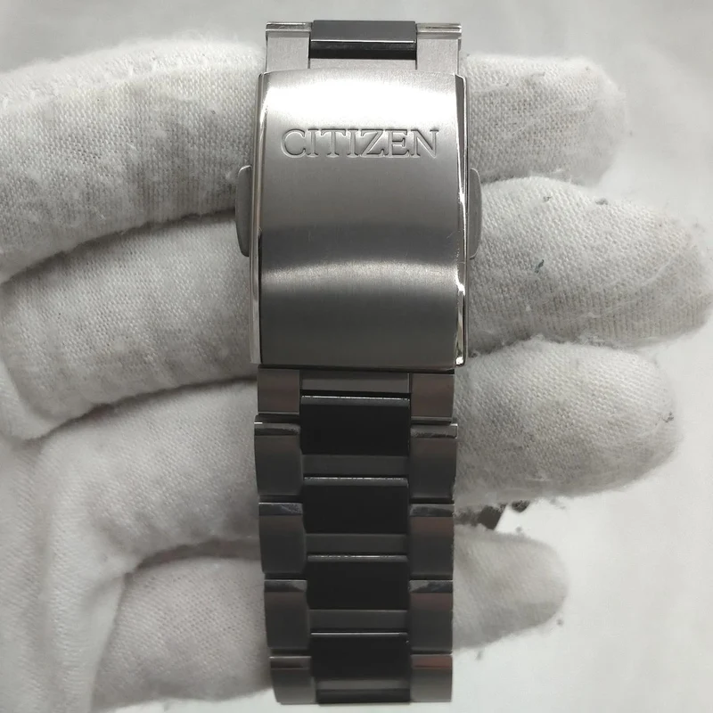CITIZEN Solar-Funkarmbanduhr F150-T025811
