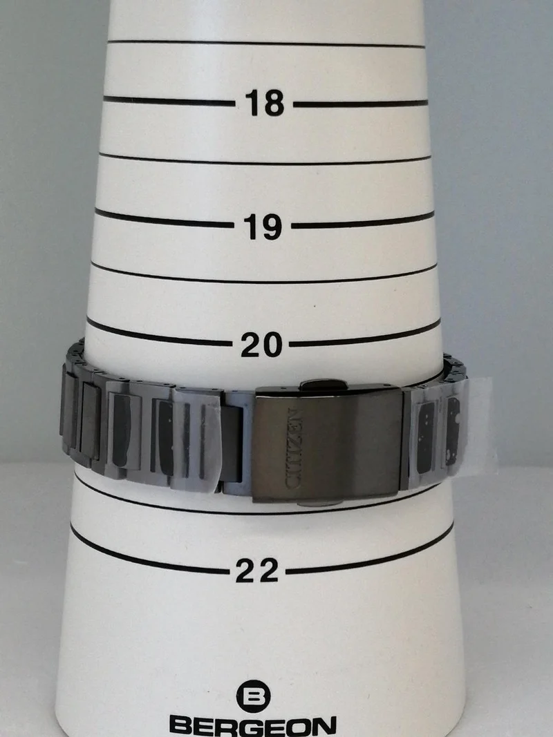 CITIZEN Solar-Funkarmbanduhr H128-R007971