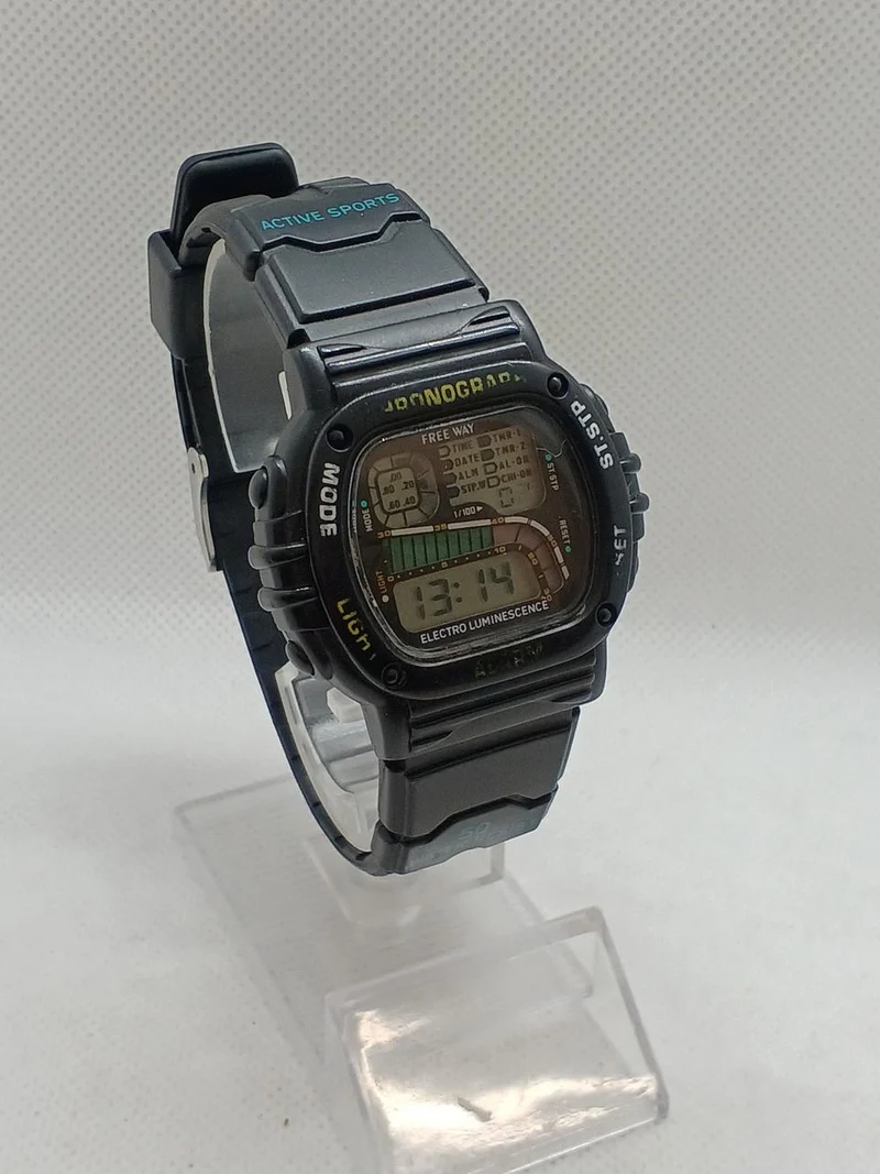 CITIZEN Quartz "Freeway" DN87-AUDIY