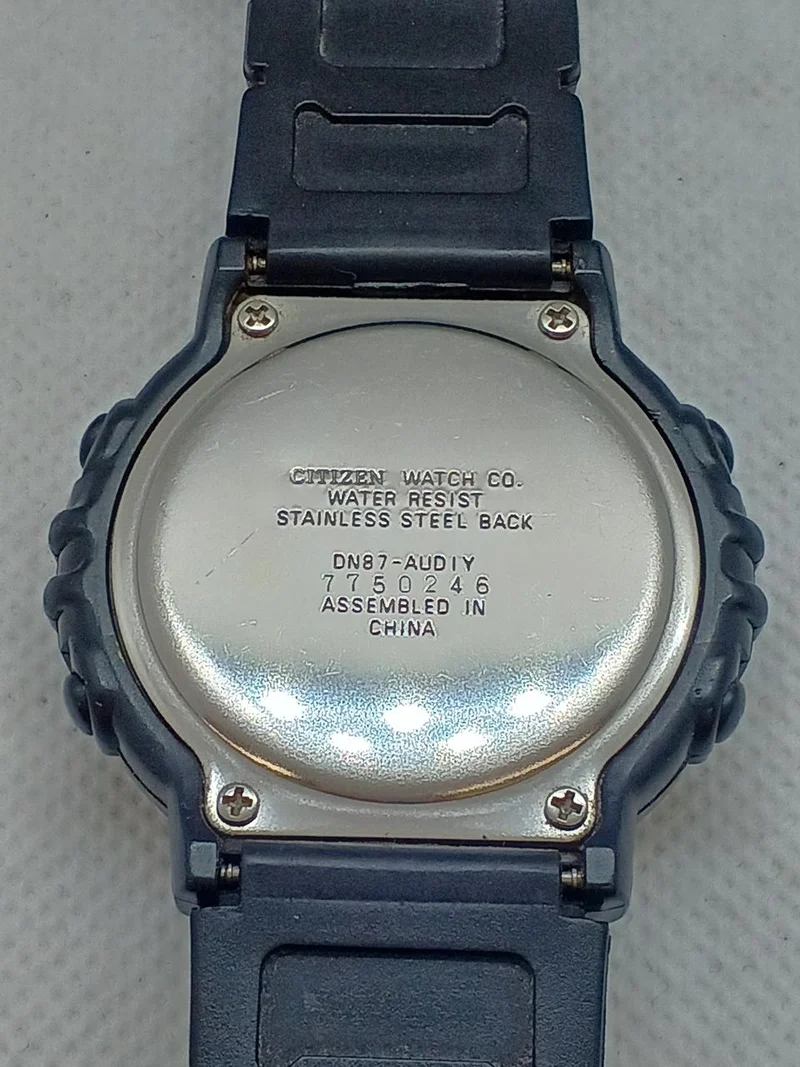 CITIZEN Quartz "Freeway" DN87-AUDIY