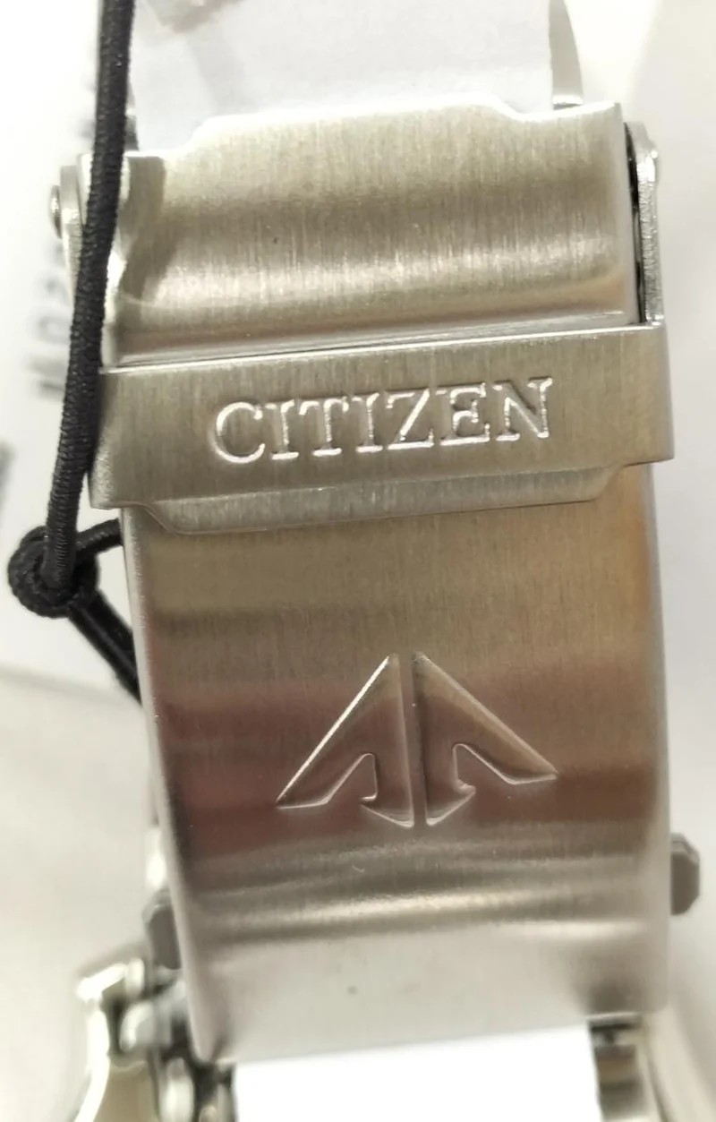CITIZEN PROMASTER 8204-R014960