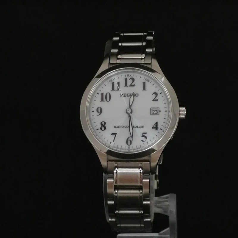 CITIZEN Funkgesteuerte Solaruhr HOF6-0044G03
