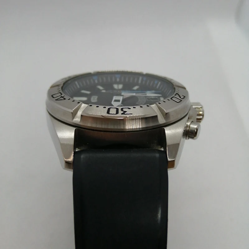 CITIZEN PROMASTER Funkgesteuerte Uhr PMD56-3083