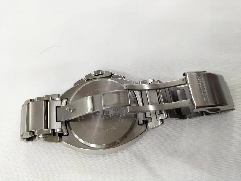 CITIZEN Solar-Armbanduhr CWB0901-02 (H610-TO16782)