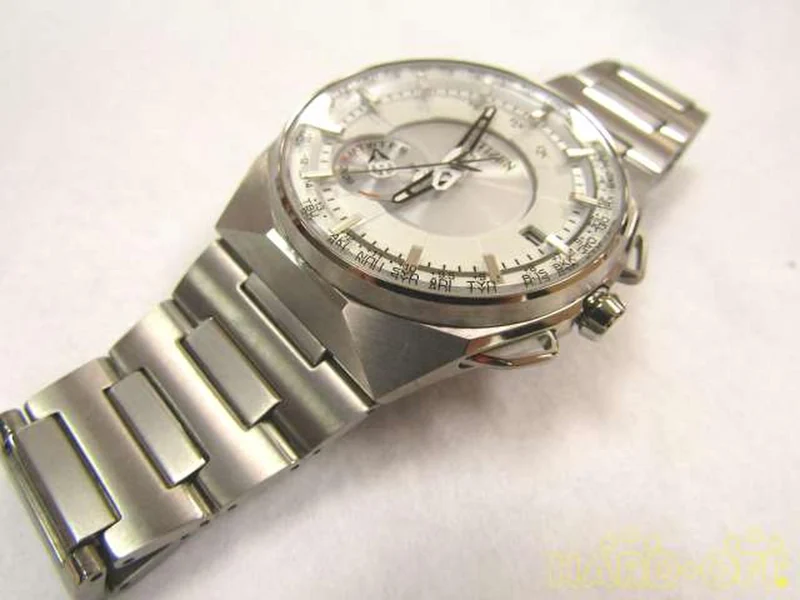 CITIZEN Quarz-Analog-Armbanduhr Eco-Drive Titanium mit Box, Bedienungsanleitung und Gliedern