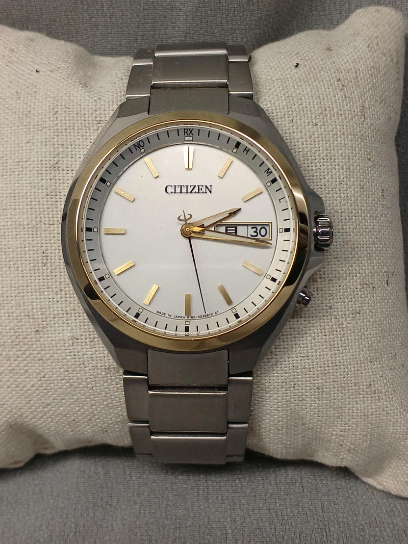 CITIZEN Eco-Drive H100-R014242