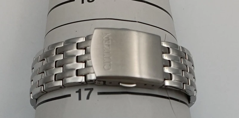 CITIZEN Eco-Drive E111-S067901
