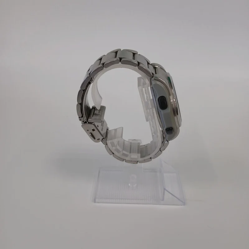 CITIZEN Q&Q Solar-Funkarmbanduhr MD02-204