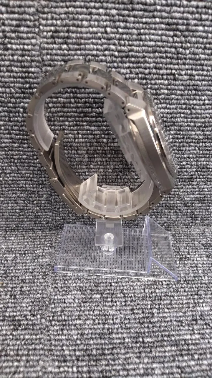 CITIZEN Solar-Funkarmbanduhr E610-T018505
