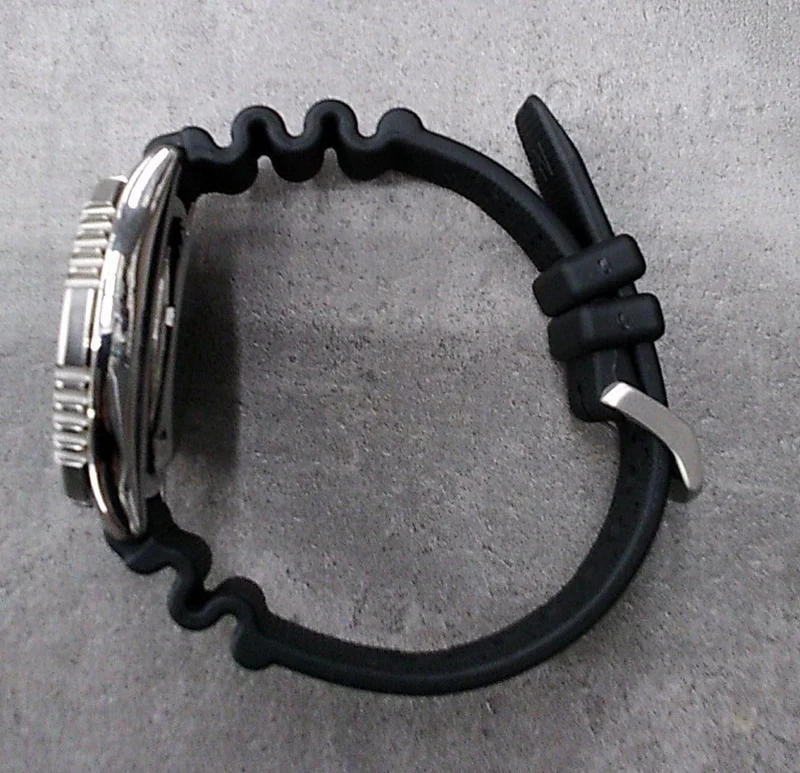 CITIZEN Kamen Rider V3 Armbanduhr GN-4-S