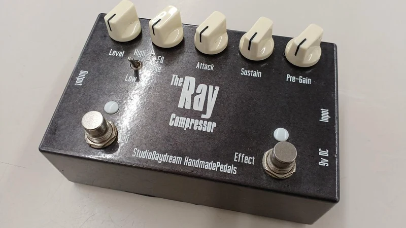 STUDIO DAYDREAM Effektpedal: DER RAY COMPRESSOR