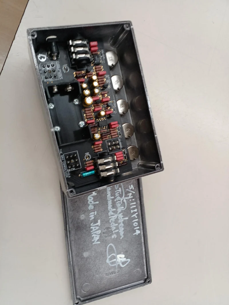STUDIO DAYDREAM Effektpedal: DER RAY COMPRESSOR
