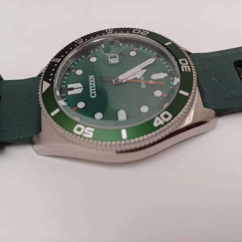CITIZEN Solar Quartz J810-003PW03
