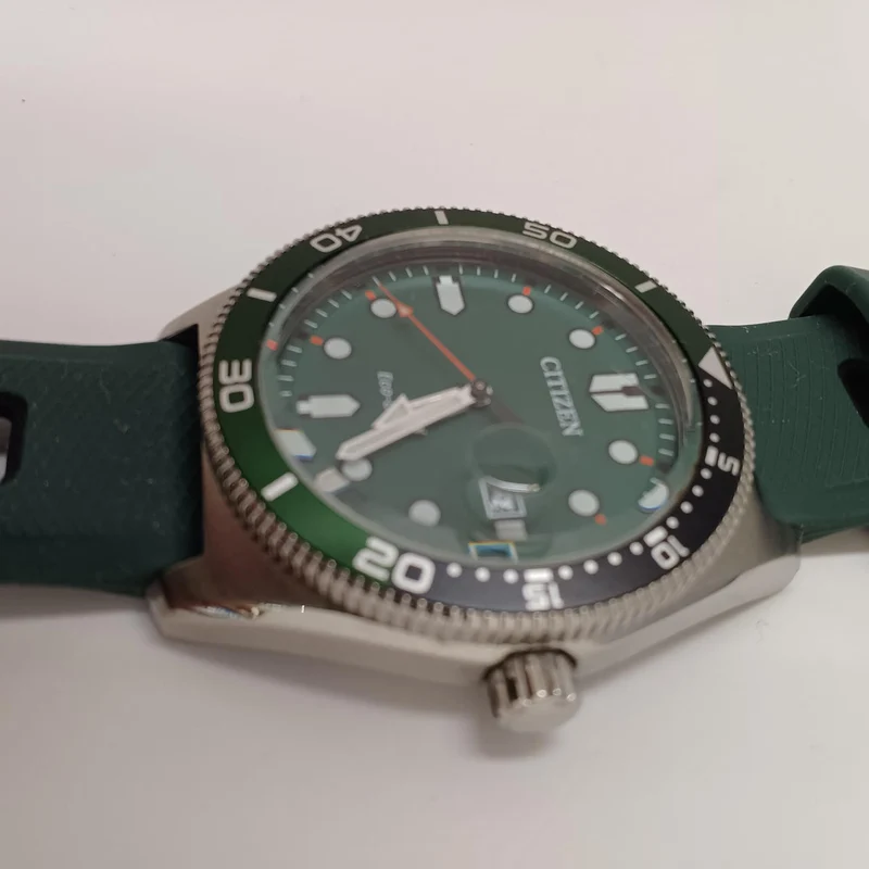 CITIZEN Solar Quartz J810-003PW03