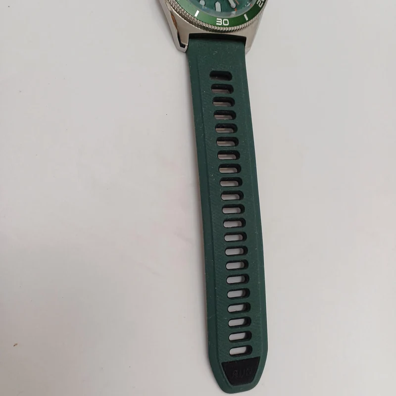 CITIZEN Solar Quartz J810-003PW03
