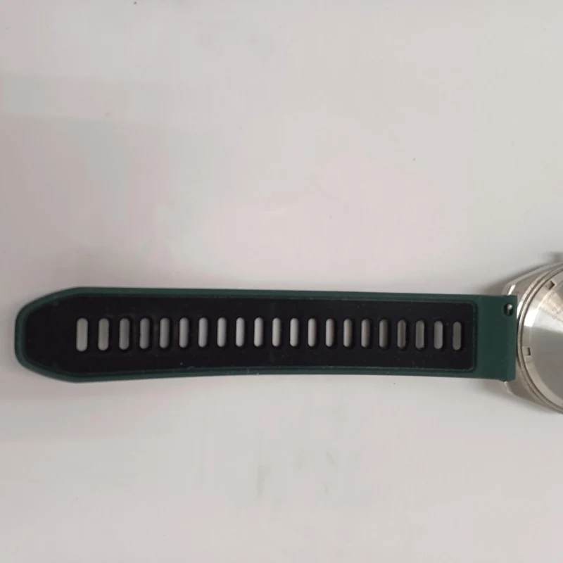CITIZEN Solar Quartz J810-003PW03