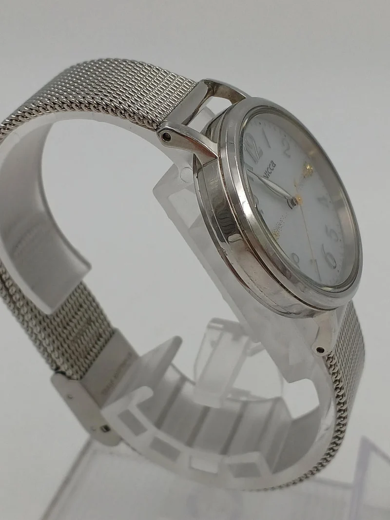 CITIZEN WICCA Solar-Quarz-Armbanduhr E031-R011880