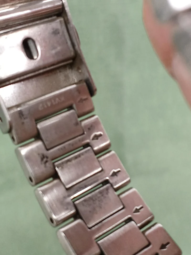 CITIZEN Eco-Drive Solaruhr H415-R005677