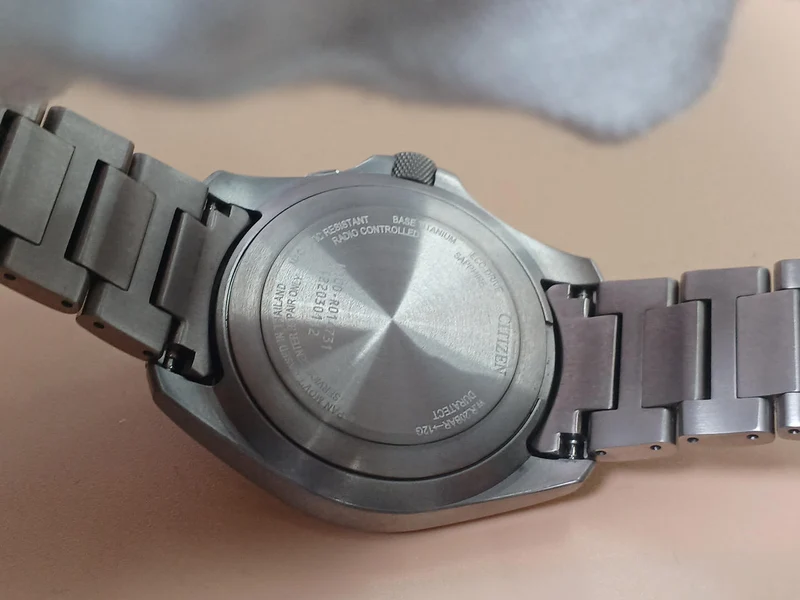 CITIZEN Armbanduhr H100-R014731