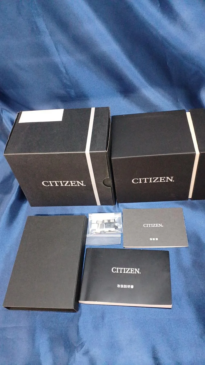 CITIZEN Eco-Drive Funkgesteuerte Uhr H820-T023991
