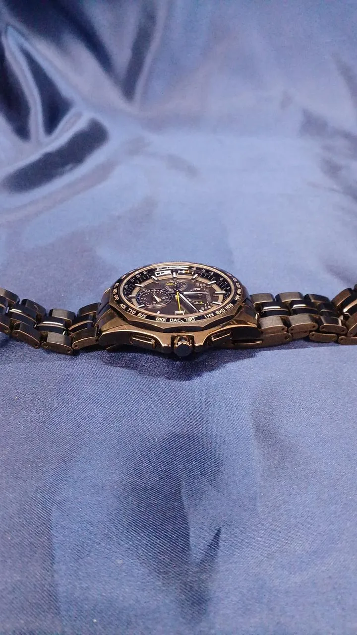 CITIZEN Eco-Drive Funkgesteuerte Uhr H820-T023991