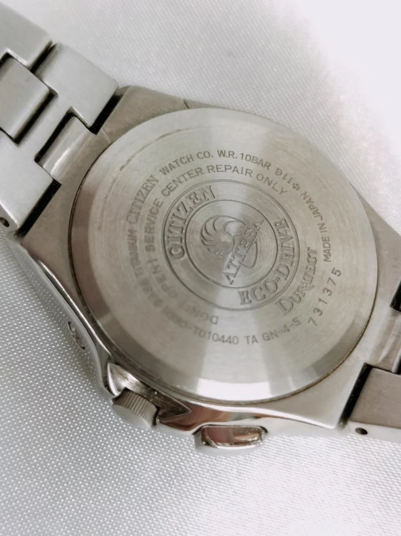 CITIZEN Atessa Eco-Drive Funkgesteuerte Uhr H330-T010440