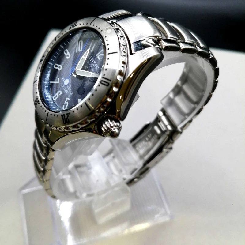 CITIZEN Eco-Drive Air Diver E068-T005829