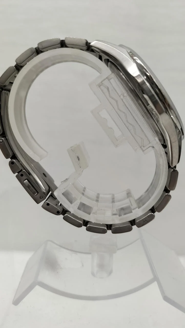 CITIZEN Armbanduhr (Funkuhr) H110-T020011