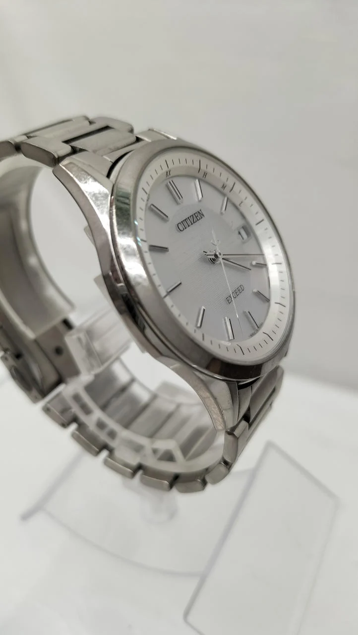 CITIZEN Armbanduhr (Funkuhr) H110-T020011