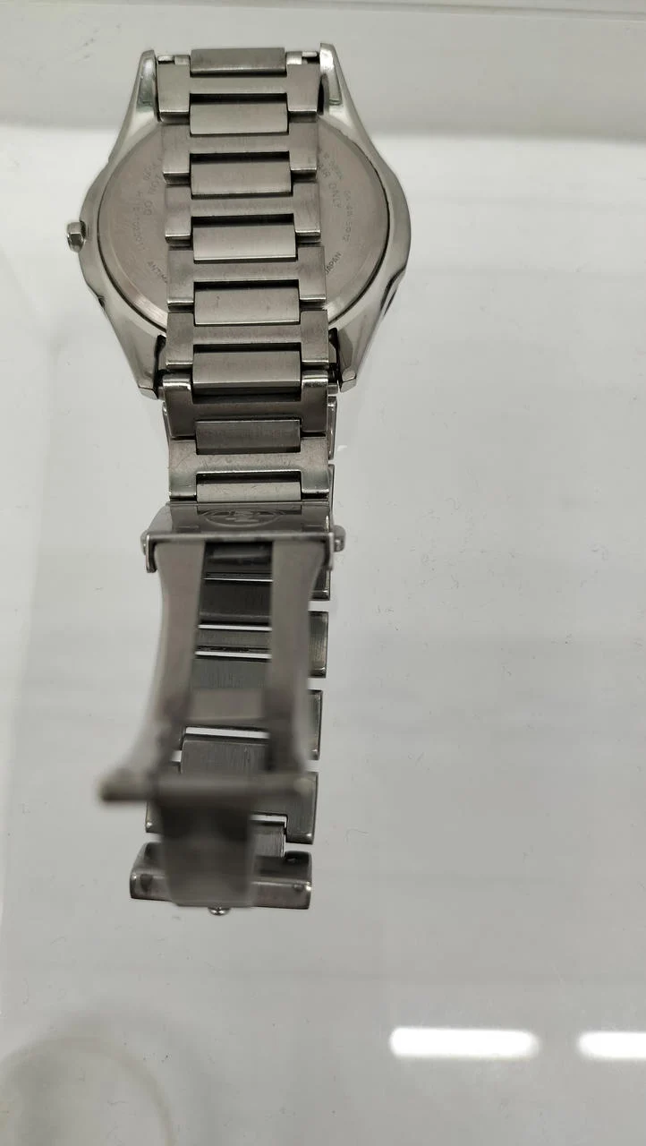 CITIZEN Armbanduhr (Funkuhr) H110-T020011
