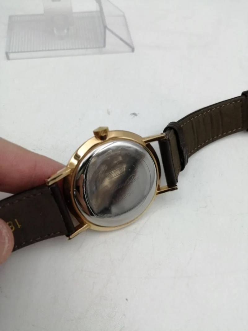 CITIZEN Armbanduhr mit 21 Steinen und Handaufzug A15804