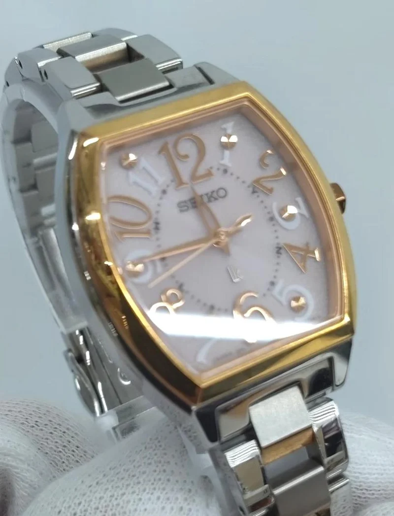 SEIKO Solar-Funkarmbanduhr 3B51-0AE0