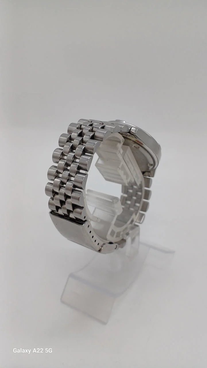 SEIKO Quarz-Armbanduhr AVENUE 7N35-6A00