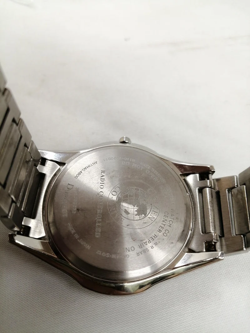CITIZEN Eco-Drive Solar-Funkarmbanduhr H110-T020011