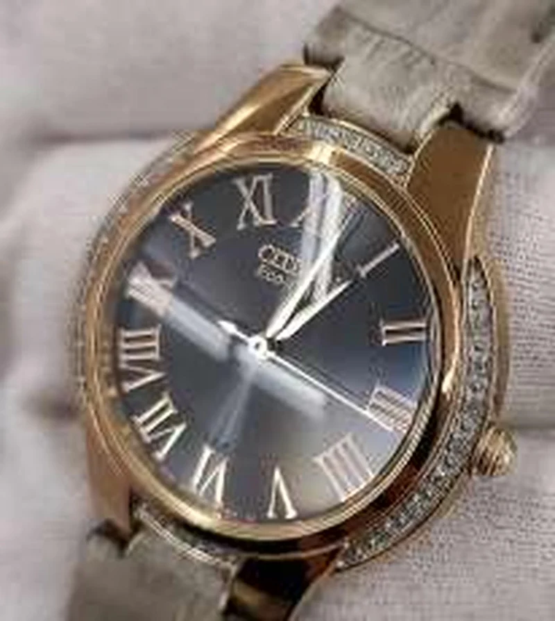 CITIZEN Eco-Drive Lünette Diamant E031-S080509