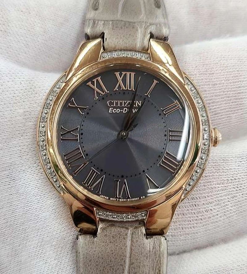 CITIZEN Eco-Drive Lünette Diamant E031-S080509