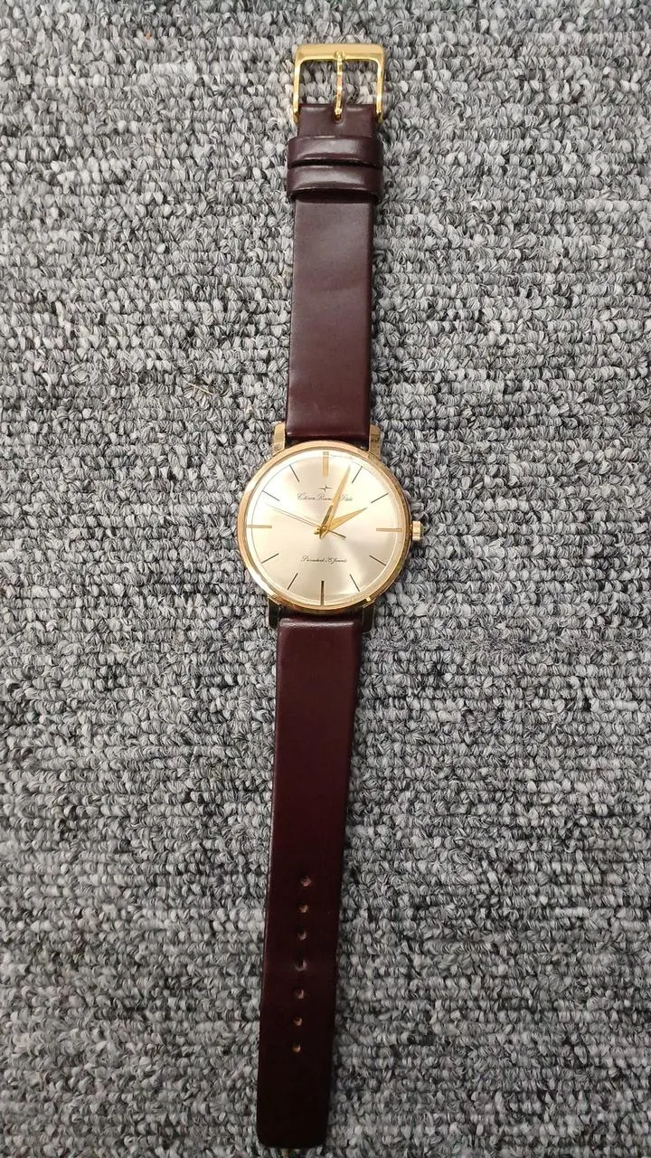 CITIZEN Armbanduhr mit Handaufzug und Diamant-Flake F15701