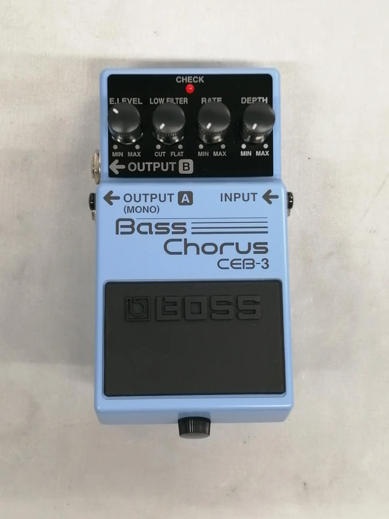 BOSS Effektpedal: CEB-3