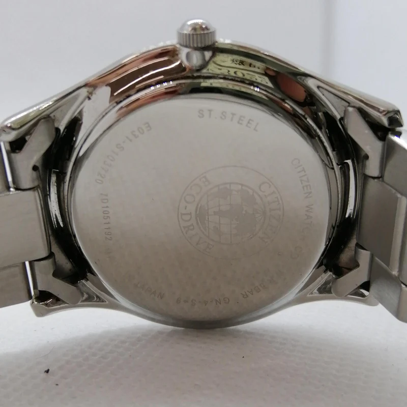 CITIZEN Solar-Armbanduhr E031-S103720