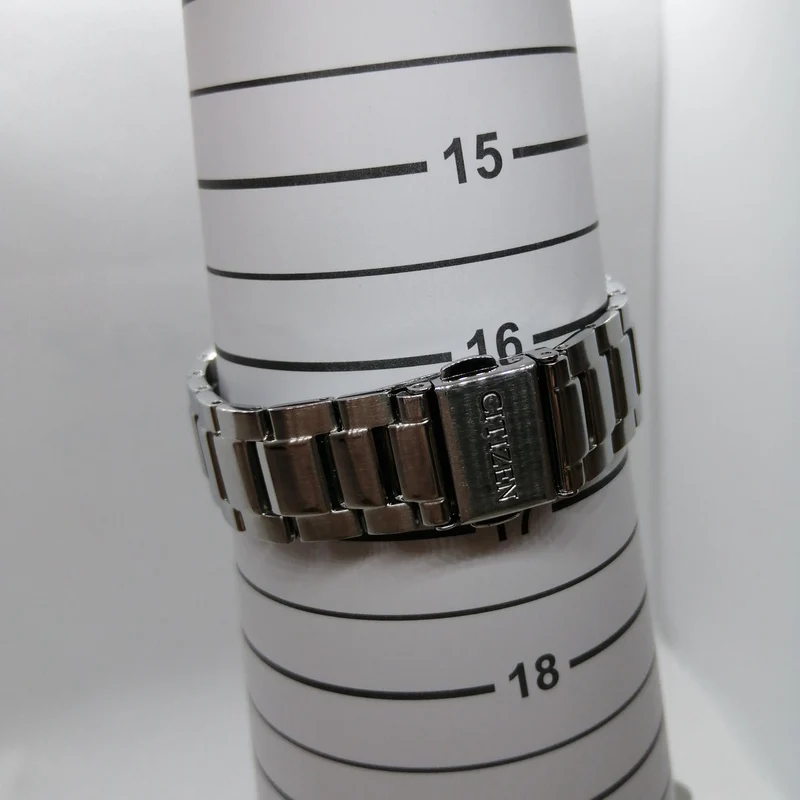 CITIZEN Solar-Armbanduhr E031-S103720