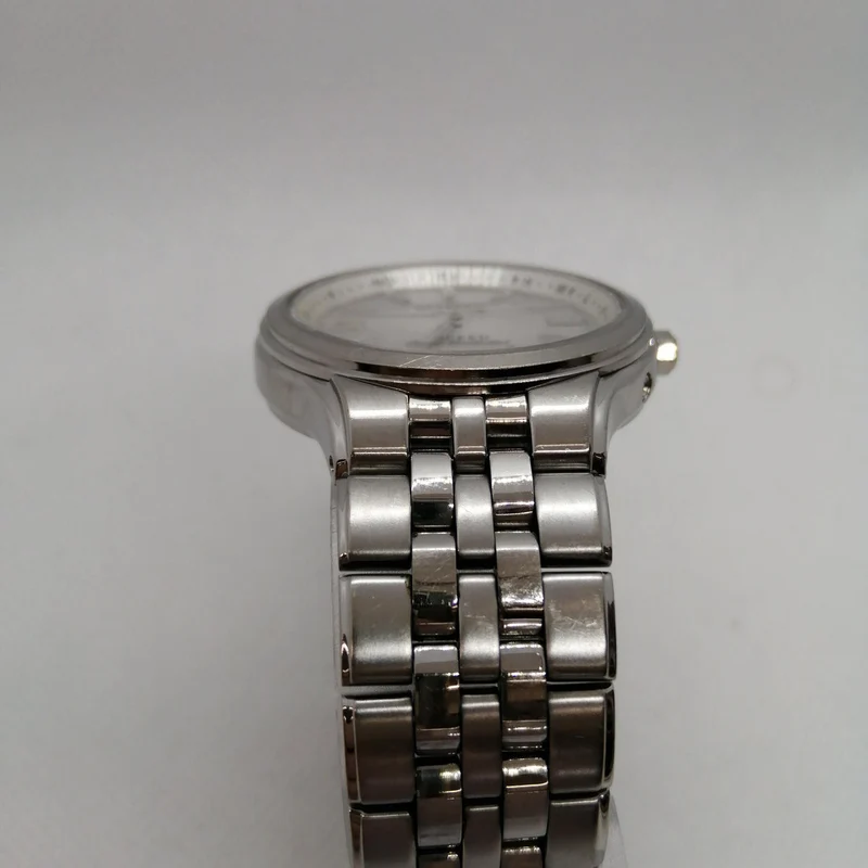 CITIZEN Funkgesteuerte Solar-Armbanduhr H111-T013627