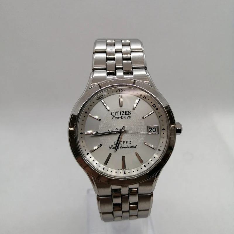 CITIZEN Funkgesteuerte Solar-Armbanduhr H111-T013627