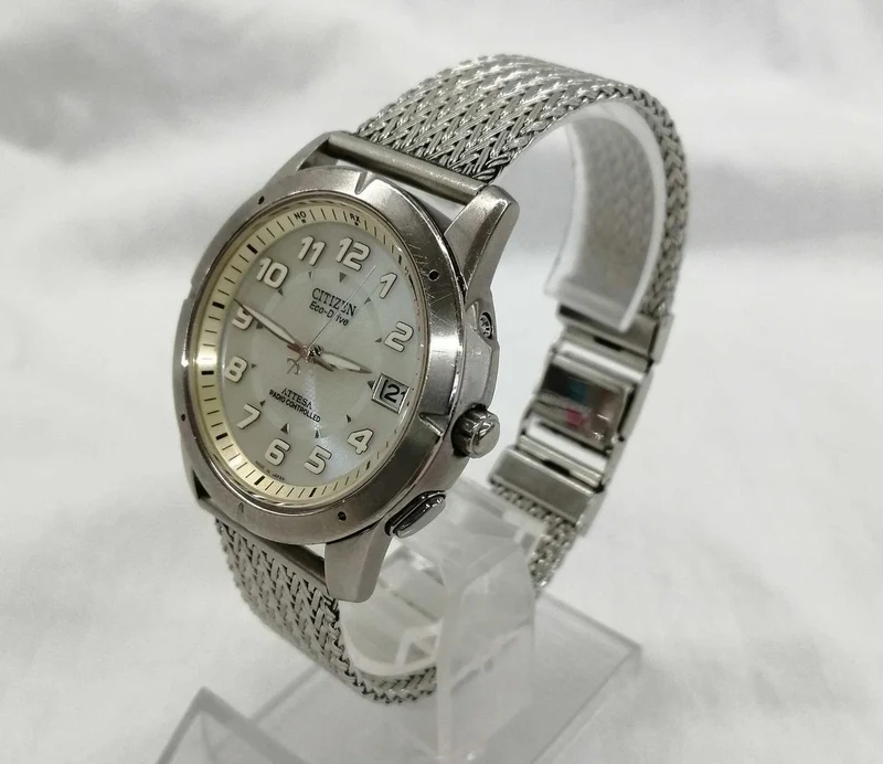 CITIZEN Quarz-Analog-Armbanduhr H110-T00949425TA