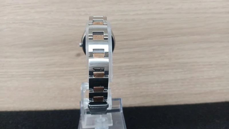 CITIZEN WICCA Solaruhr 9N1050099