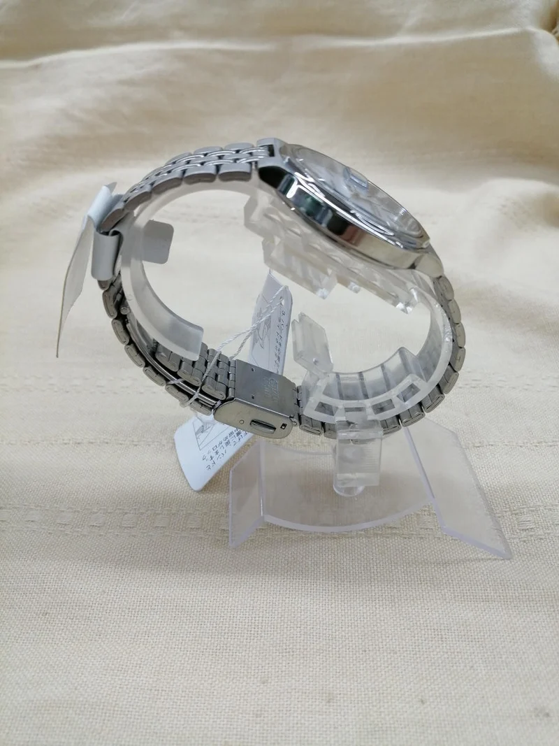 CITIZEN Solar-Armbanduhr E101-S058147